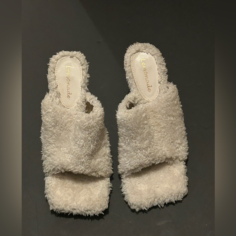 Lemonade  CREAM Fur high heels with square toe size 6 medium NWOB